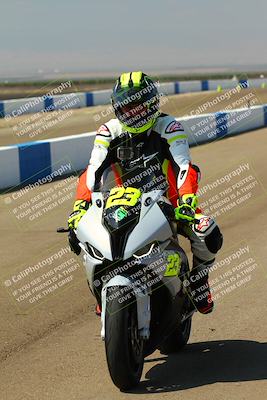 media/Sep-20-2025-TrackDaz (Sat) [[27f0cde673]]/Around the Pits/